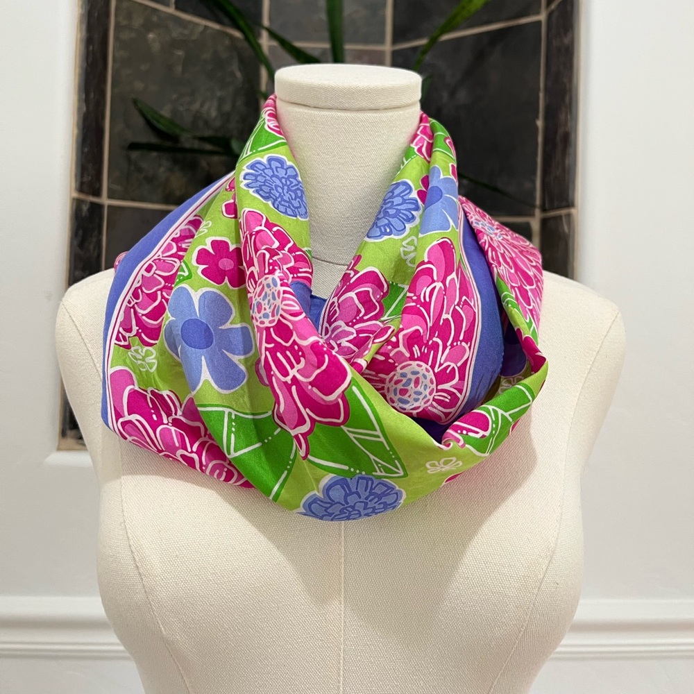 Lilly Pulitzer 🌷 Silk Floral Print Scarf